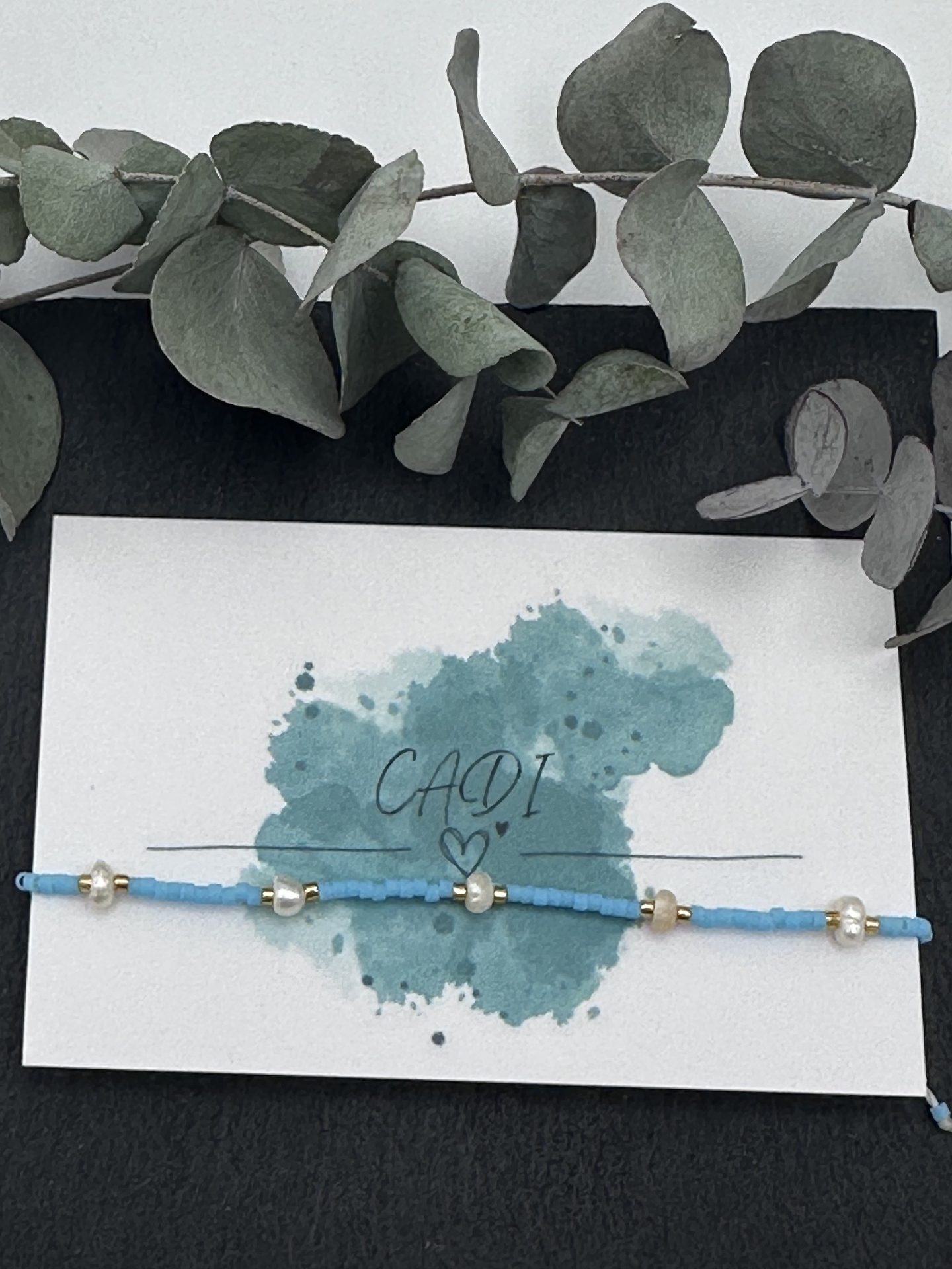 CADI Armband Süßwasserperlen himmelblau Oceania