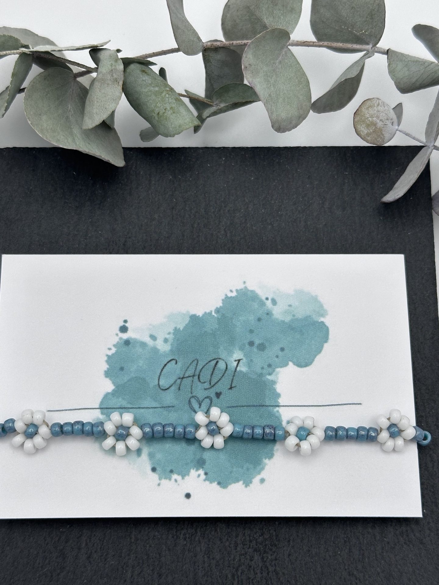 Blumenarmband CADI weiß, handgemacht in Kärnten
