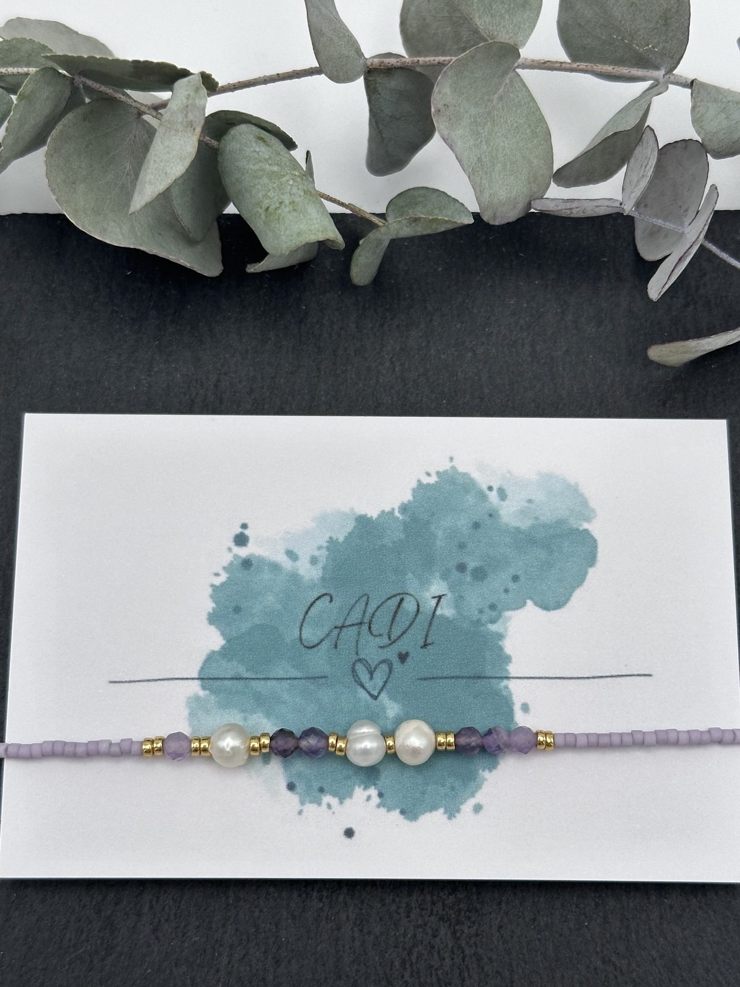 CADI Armband mit Süßwasserperlen, Miyuki Perlen und Edelstein Amtehyst, handgemacht in Klagenfurt am Wörthersee, Oceania Gem