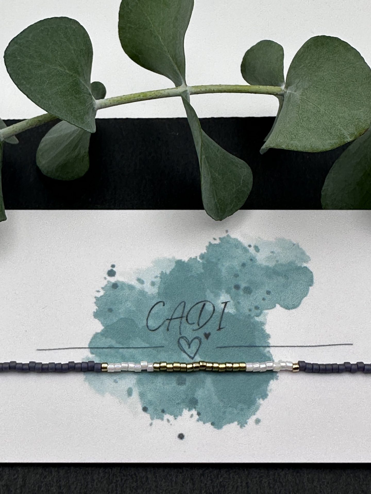 buntes Armband Miyuki gold blauviolett weiß, Cadi, Handarbeit aus Kärnten, Triple Glow