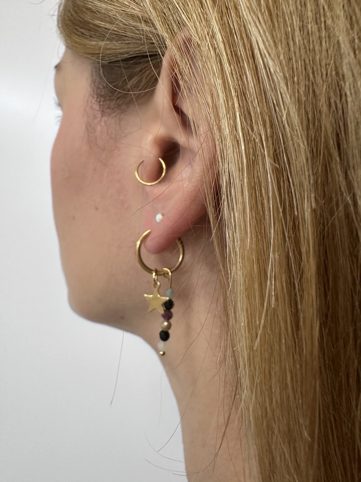 Ohrringe CADI Hoops, Edelstahl mit Turmalin Edelsteinen Stern