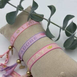 Message Charm Candy Girl, Statement Armbänder in dezenten Rosatönen